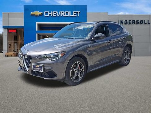 Used 2024 Alfa Romeo Stelvio Ti AWD/4WD image 35