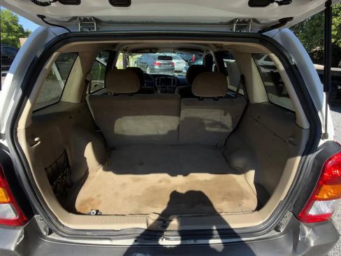 Used 2004 MAZDA Tribute LX image 13