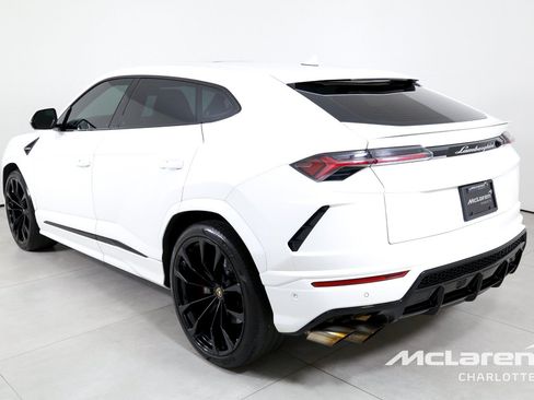 Used 2020 Lamborghini Urus AWD/4WD image 6