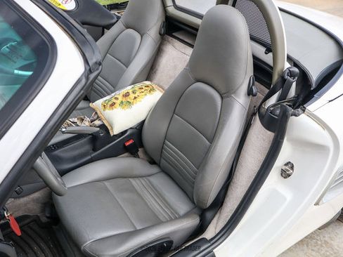 Used 2003 Porsche Boxster S RWD image 21