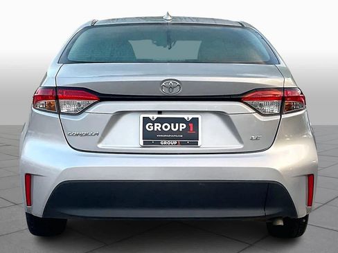 Used 2024 Toyota Corolla LE FWD image 5