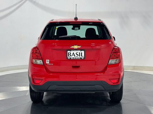 Used 2020 Chevrolet Trax LS FWD image 12