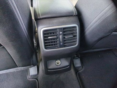Used 2025 Kia Sportage EX FWD image 16