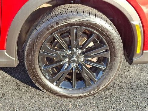 Used 2023 Mitsubishi Eclipse Cross LE image 11