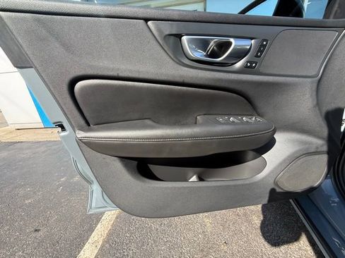 Used 2024 Volvo S60 B5 Core image 12