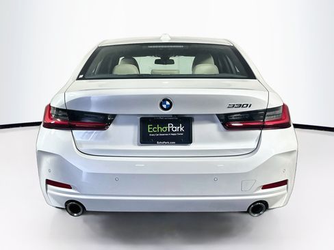 Used 2024 BMW 330i Sedan w/ Premium Package RWD image 7