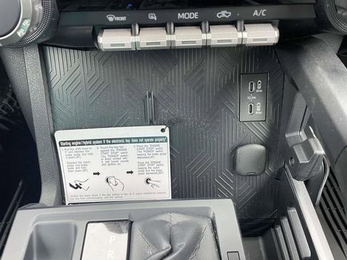 Used 2025 Toyota Tacoma TRD Sport RWD image 26
