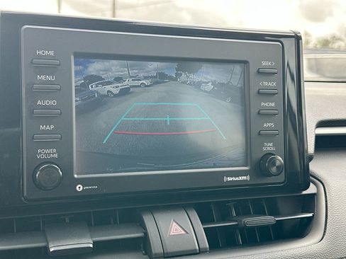 Used 2022 Toyota RAV4 LE image 20