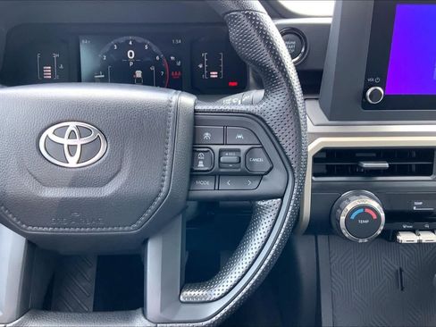 Used 2025 Toyota Tacoma SR5 image 24