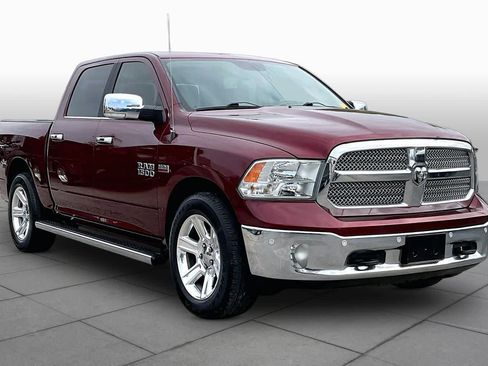 Used 2017 RAM 1500 Lone Star RWD image 3