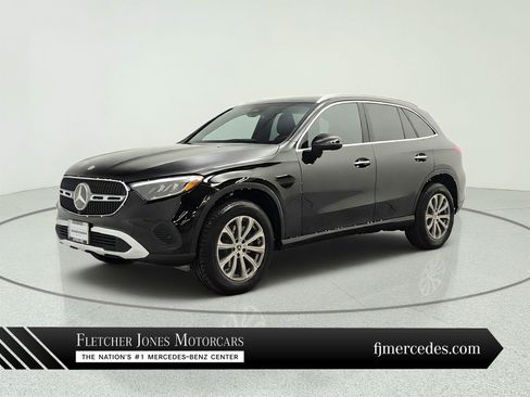 Certified 2026 Mercedes-Benz GLC 300 image 1