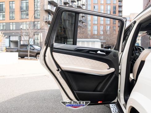 Used 2017 Mercedes-Benz GLS 550 4MATIC image 41