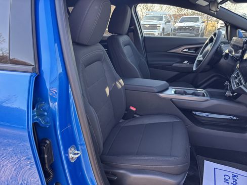 New 2026 Chevrolet Equinox EV LT image 26