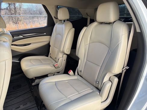 Used 2020 Buick Enclave Essence w/ Sport Touring Edition image 20