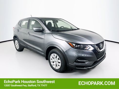 Used 2020 Nissan Rogue Sport S FWD image 1