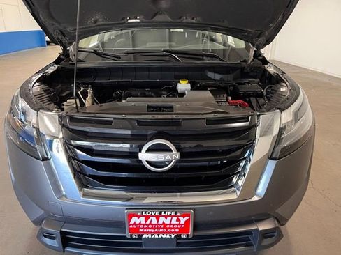 Used 2024 Nissan Pathfinder SV FWD image 9