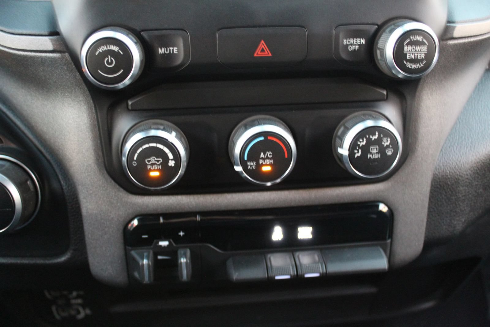 Used 2021 RAM 2500 Tradesman RWD image 21