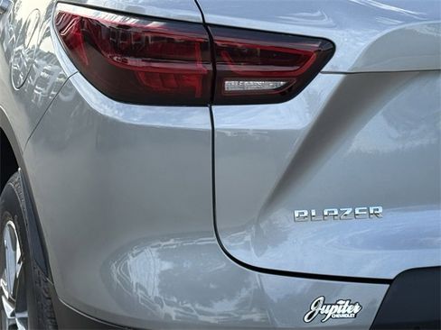 New 2026 Chevrolet Blazer LT image 6