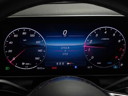 Certified 2025 Mercedes-Benz GLC 300 4MATIC image 27