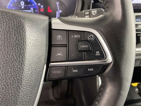 Used 2024 Toyota Grand Highlander XLE image 15