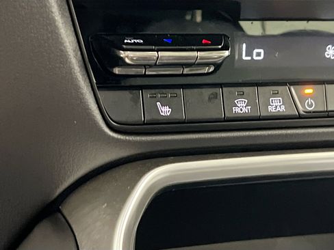 Used 2025 MAZDA CX-90 Plug-In Hybrid w/ Preferred image 19