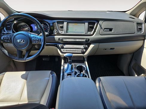 Used 2020 Kia Sedona SX FWD image 10