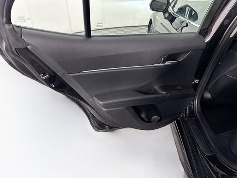 Used 2024 Toyota Camry SE image 24