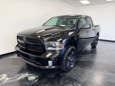 Used 2014 RAM 1500 Express w/ Black Ram 1500 Express Group AWD/4WD image 3