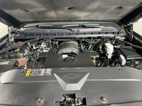 Used 2018 Chevrolet Silverado 1500 LTZ Z71 w/ LTZ Plus Package AWD/4WD image 11