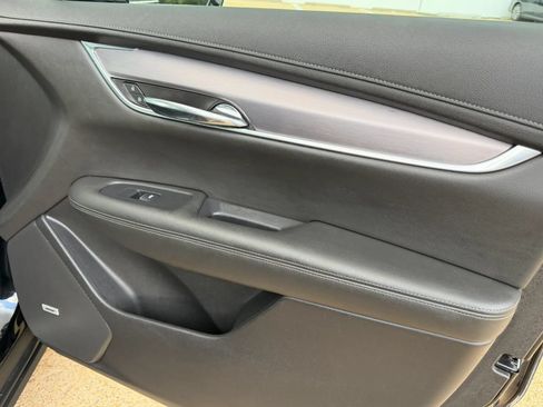 Used 2021 Cadillac XT6 Luxury AWD/4WD image 21