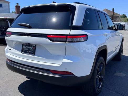 New 2026 Jeep Grand Cherokee Limited AWD/4WD image 7