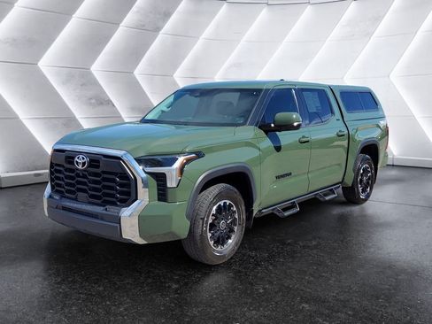 Used 2022 Toyota Tundra SR5 RWD image 3