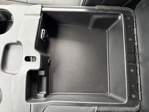 Used 2024 RAM 2500 Laramie image 28