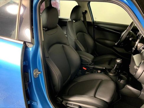 Used 2019 MINI Cooper S image 6