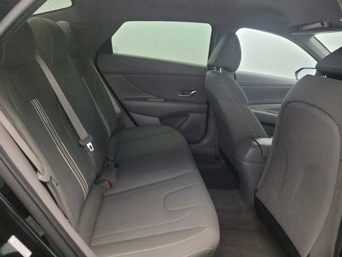 Used 2023 Hyundai Elantra SEL w/ Convenience Package FWD image 19