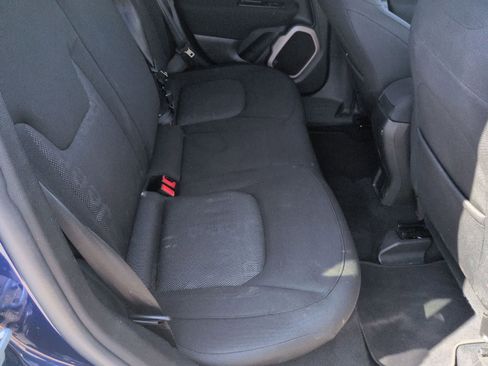 Used 2017 Jeep Renegade Latitude image 15