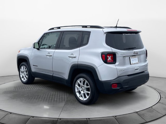Used 2019 Jeep Renegade Latitude w/ Popular Equipment Group AWD/4WD image 3