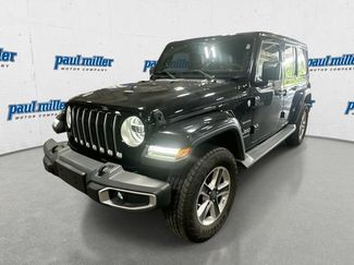 Used 2018 Jeep Wrangler Unlimited Sahara AWD/4WD video 1