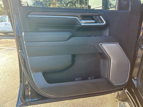 Used 2025 Chevrolet Silverado 3500 High Country w/ High Country Premium Package image 35