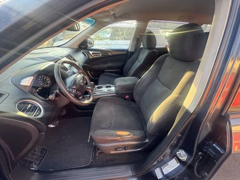 Used 2015 Nissan Pathfinder SV w/ Cargo Package image 24