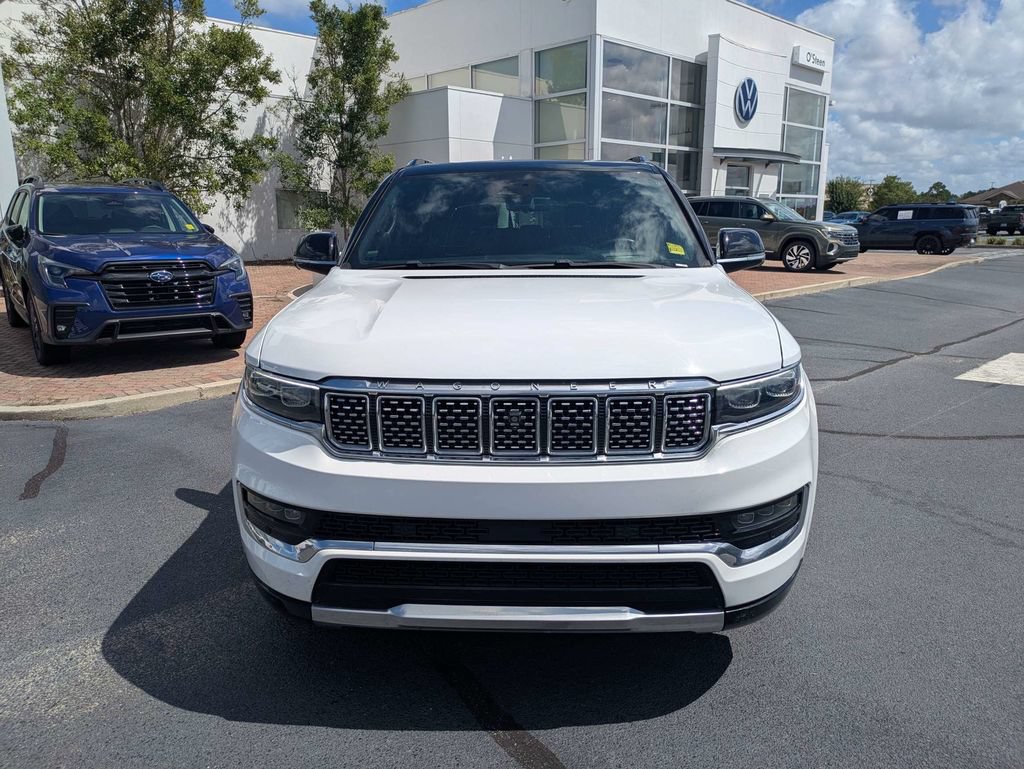 Used 2023 Jeep Grand Wagoneer L Series II AWD/4WD image 10