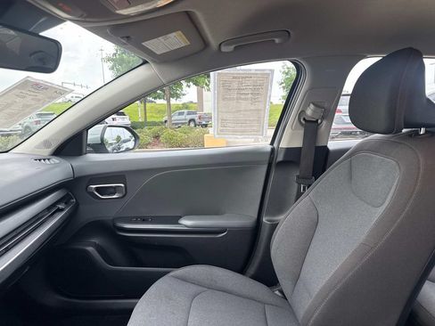 Used 2025 Kia K4 FWD image 20