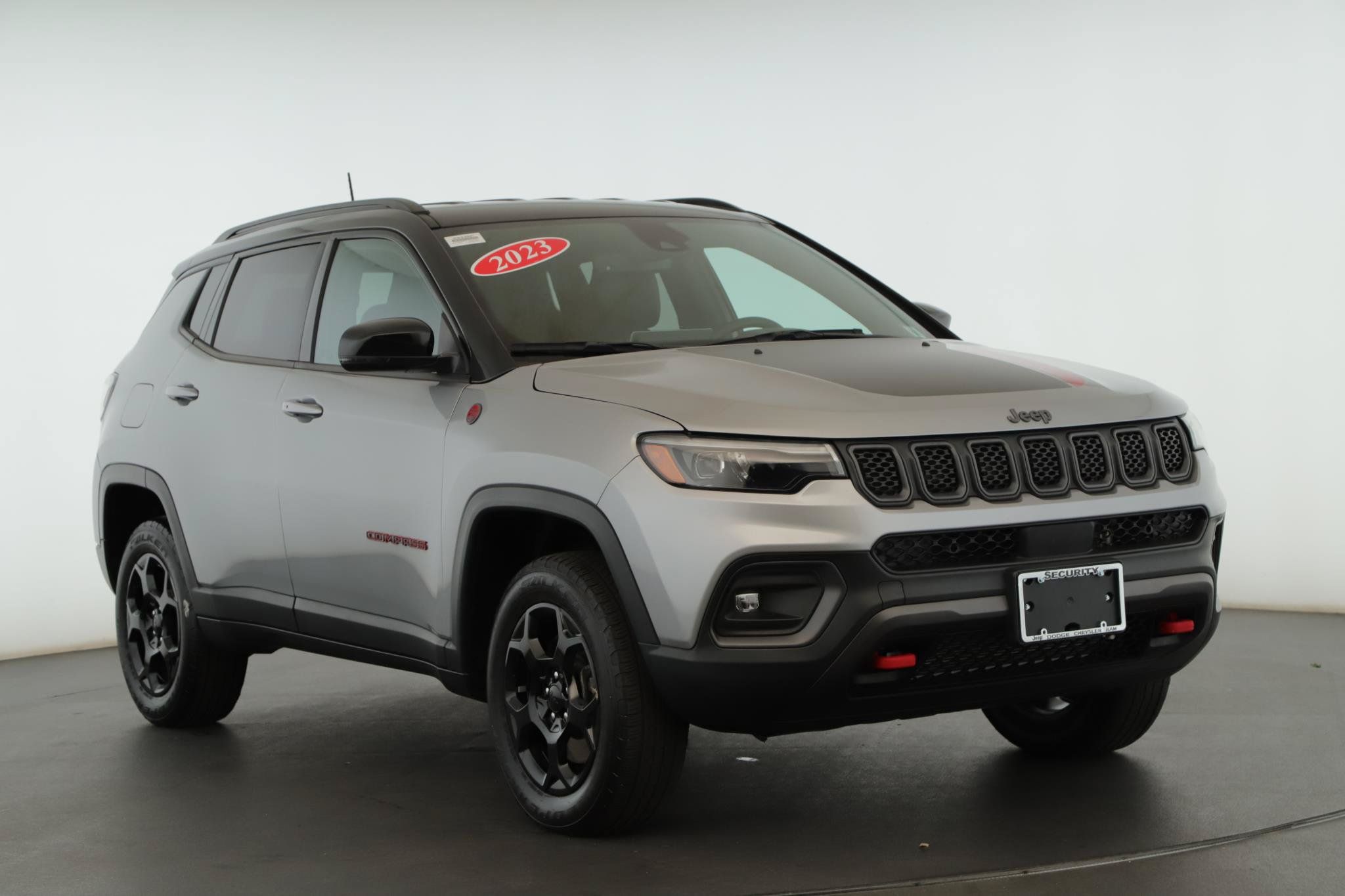 Used 2023 Jeep Compass Trailhawk w/ Trailhawk Elite Group AWD/4WD image 1
