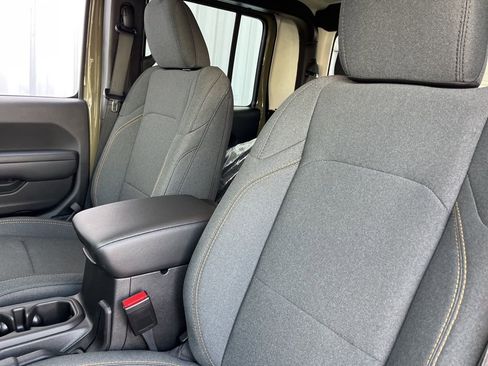 New 2026 Jeep Gladiator Sport image 28