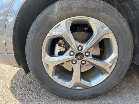 Used 2023 Ford Escape ST-Line w/ Tech Pack #1 AWD/4WD image 8