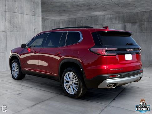 Used 2024 GMC Acadia Elevation AWD/4WD image 4