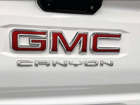 Used 2024 GMC Canyon Elevation w/ Convenience Package AWD/4WD image 36