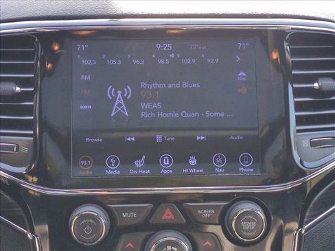 Used 2019 Jeep Grand Cherokee Limited w/ Luxury Group II image 18