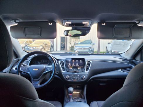 Used 2021 Chevrolet Malibu RS image 30