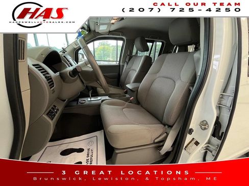 Used 2020 Nissan Frontier SV AWD/4WD image 10